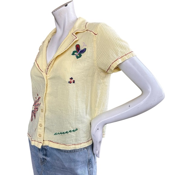 UO Franny Embroidered Souvenir Button-Down Shirt Baby Yellow Granny Size XS - Picture 7 of 8